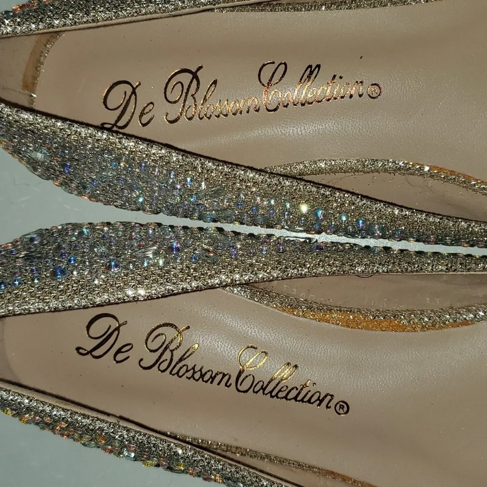 De Blossom Collection women's 6.5 ✨️ sparkle glitter and jewel tone flat shoes